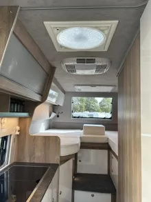 Fahrzeugbild La Strada Nova EB MB 190 PS #10