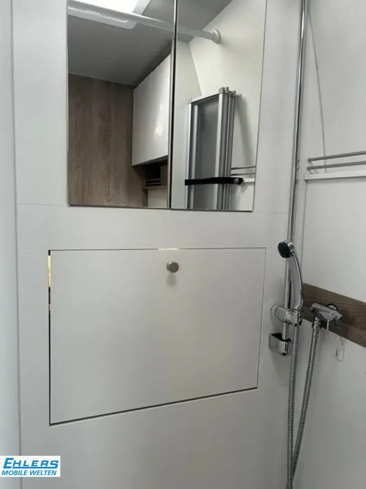 Fahrzeugbild La Strada Nova EB MB 190 PS #14