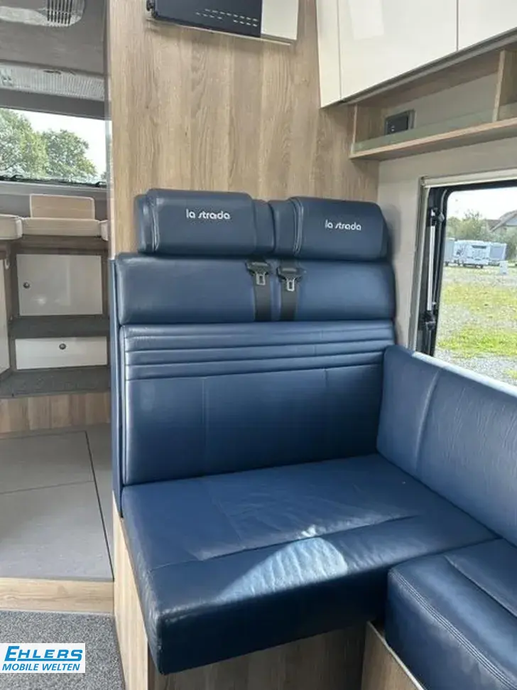 Fahrzeugbild La Strada Nova EB MB 190 PS #17