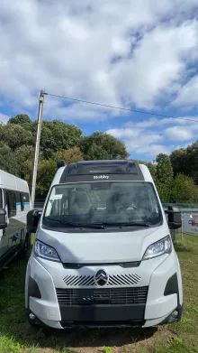 Frontal Vorne Hobby ONTOUR Van 640 ET Automatik