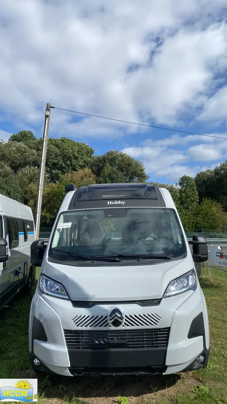 Frontal Vorne Hobby ONTOUR Van 640 ET Automatik