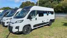 Schräg Vorne Hobby ONTOUR Van 640 ET Automatik