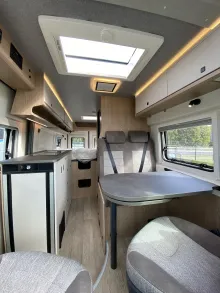 Sicht vorne-hinten Hobby ONTOUR Van 640 ET Automatik