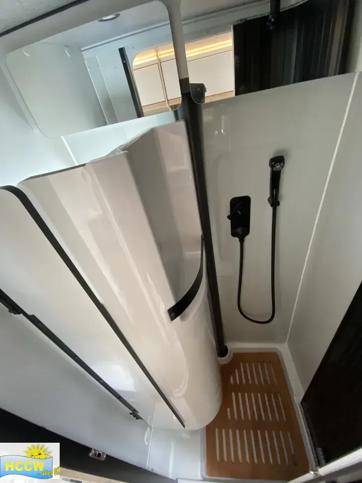 Dusche Hobby ONTOUR Van 640 ET Automatik