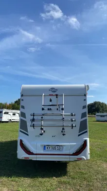 Frontal Hinten Carado VAN 132 Automatik + SAT & TV