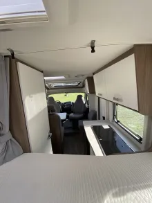 Sicht vorne-hinten Carado VAN 132 Automatik + SAT & TV
