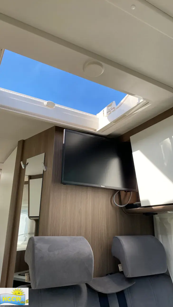 TV Carado VAN 132 Automatik + SAT & TV