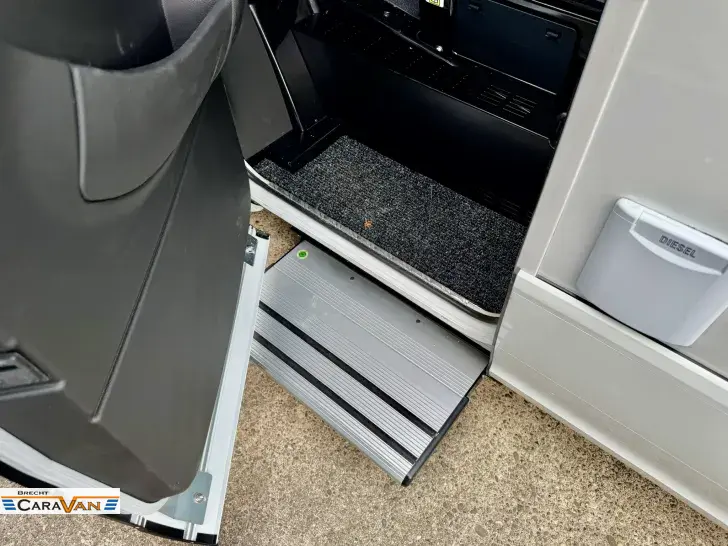 Fahrzeugbild Hymer B-Klasse ML I 890 Ohne Hubbett #26
