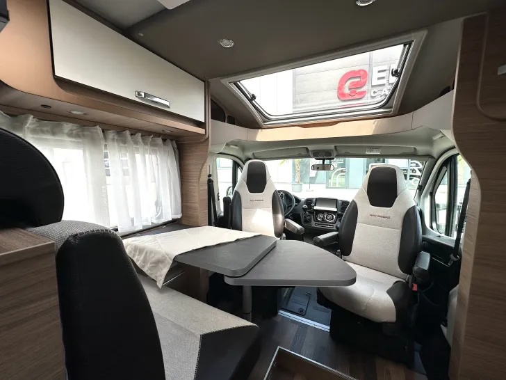 Fahrzeugbild Weinsberg CaraCompact EDITION PEPPER 600 MEG Verkauf im Kundenauftrag #10