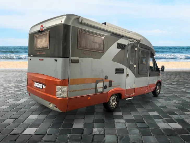 Fahrzeugbild Renault Bürstner MegaVan IT 675/Festbett+Hubbett/Solar #4