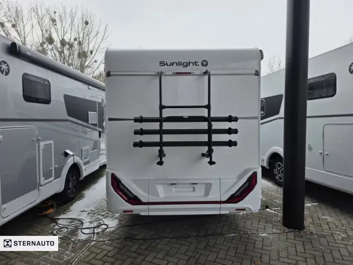 Fahrzeugbild Sunlight Adventure V 67 S #3
