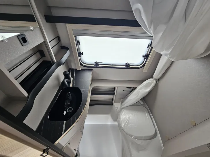 Fahrzeugbild Hymer Eriba Eriba Touring 530 Eder 30 Jahre Silver Edition #10