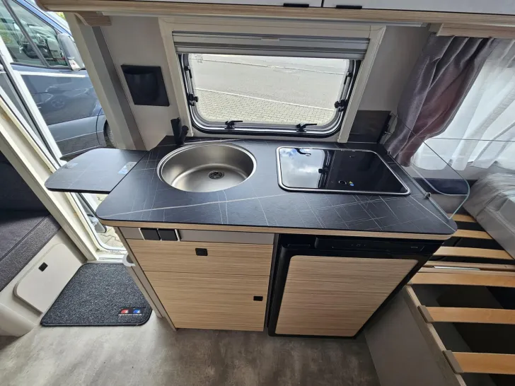 Fahrzeugbild Hymer Eriba Eriba Touring 530 Eder 30 Jahre Silver Edition #14