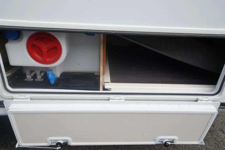 Fahrzeugbild Knaus Südwind 60 YEARS 580 UE /TV+SAT/Mover+Autark #10