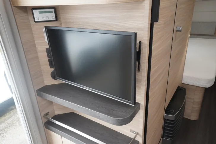 Fahrzeugbild Knaus Südwind 60 YEARS 580 UE /TV+SAT/Mover+Autark #17