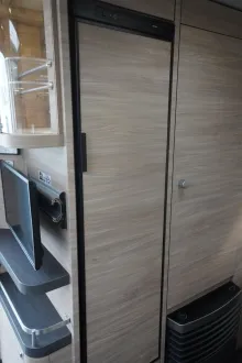 Fahrzeugbild Knaus Südwind 60 YEARS 580 UE /TV+SAT/Mover+Autark #19