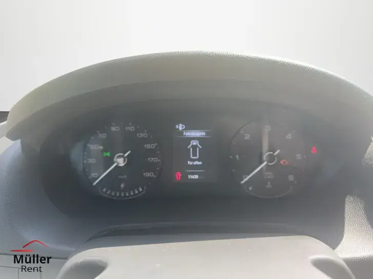 Fahrzeugbild Knaus BoxLife PRO 600 LIFETIME mit Längsbetten u. AHK #13