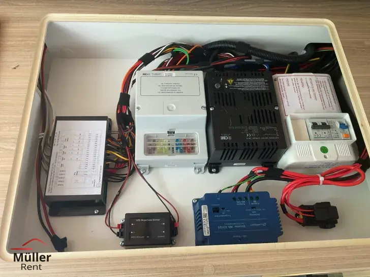 Fahrzeugbild Knaus BoxLife PRO 600 LIFETIME mit Längsbetten u. AHK #31