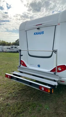Motorrad Rampe Knaus Sky i 700 LEG