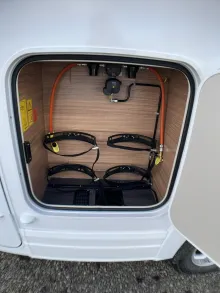 Fahrzeugbild Weinsberg CaraSuite 650 MEG Automatikgetriebe/155 PS #6