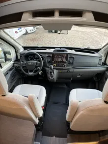 Fahrzeugbild Weinsberg CaraSuite 650 MEG Automatikgetriebe/155 PS #9