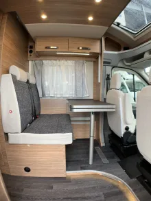 Fahrzeugbild Weinsberg CaraSuite 650 MEG Automatikgetriebe/155 PS #11