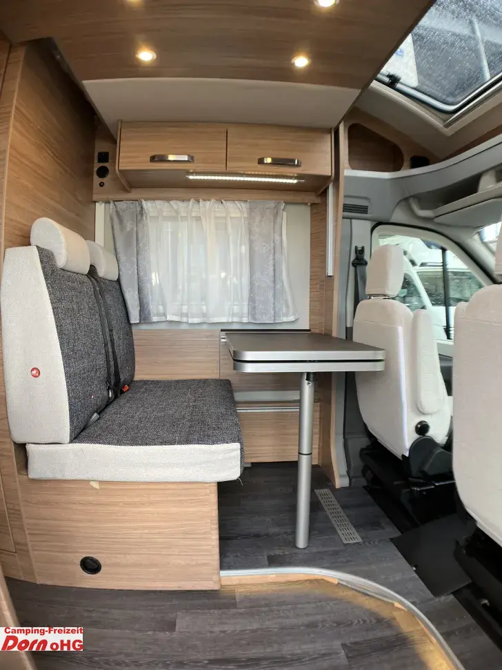 Fahrzeugbild Weinsberg CaraSuite 650 MEG Automatikgetriebe/155 PS #11