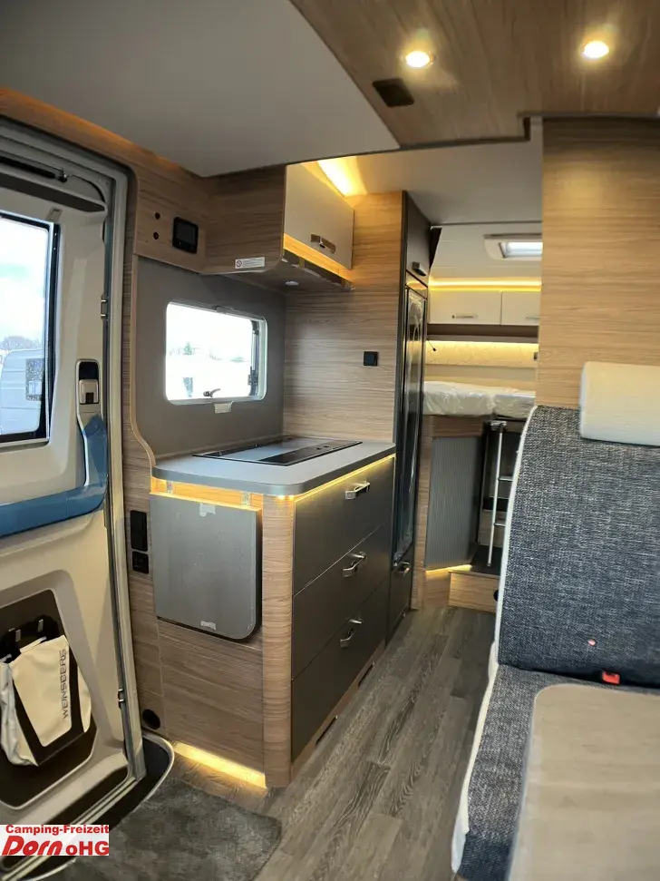 Fahrzeugbild Weinsberg CaraSuite 650 MEG Automatikgetriebe/155 PS #12
