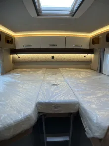 Fahrzeugbild Weinsberg CaraSuite 650 MEG Automatikgetriebe/155 PS #16