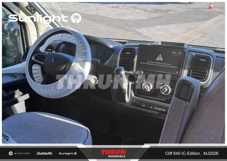Fahrzeugbild Sunlight Cliff 640 Peugeot #3