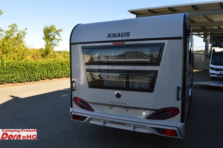 Fahrzeugbild Knaus Südwind 540 FDK Black Selection Kühlschrank 177 Liter #5