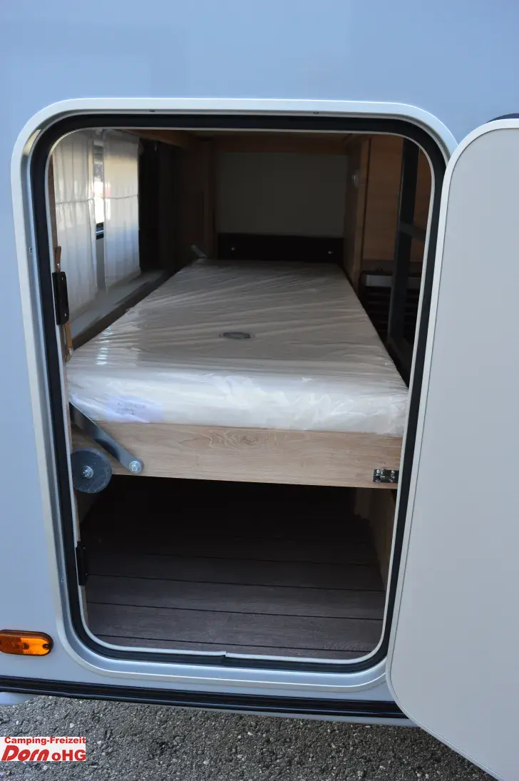 Fahrzeugbild Knaus Südwind 540 FDK Black Selection Kühlschrank 177 Liter #6