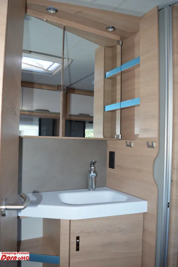 Fahrzeugbild Knaus Südwind 540 FDK Black Selection Kühlschrank 177 Liter #14