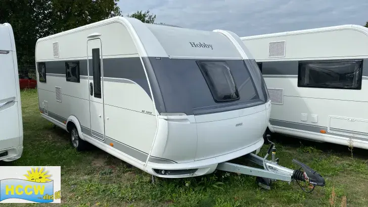 Schräg Vorne Hobby De Luxe 545 KMF Auflastung 2.000 kg