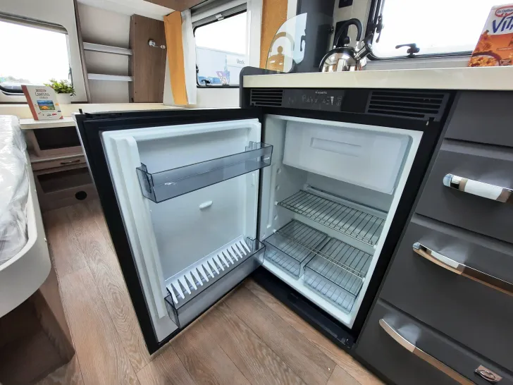 Fahrzeugbild Hobby OnTour 460 DL Verfüg./Sparen Sie 4.871,- € #16