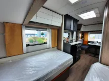 Fahrzeugbild Hobby OnTour 460 DL Verfüg./Sparen Sie 4.871,- € #9