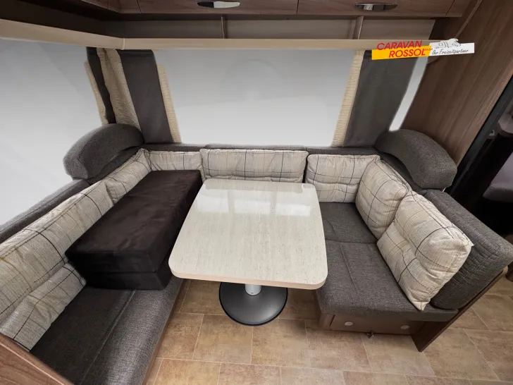Fahrzeugbild Bürstner Averso 470 TS #6