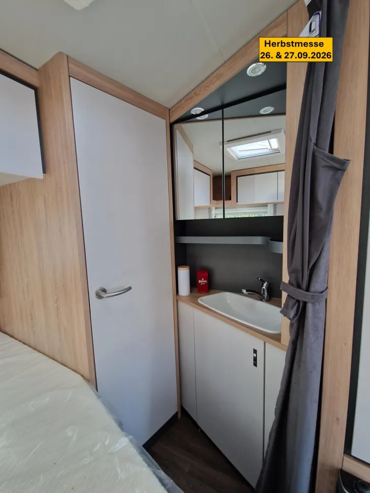 Fahrzeugbild Knaus Sport 450 FU #19