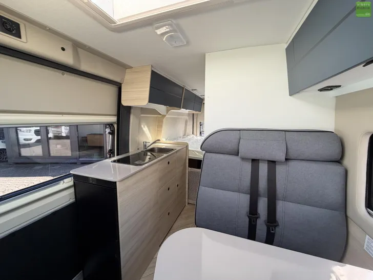Fahrzeugbild Challenger Van Break Edition Light V114 Markise Solar 140PS #11