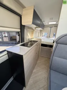 Fahrzeugbild Challenger Van Break Edition Light V114 Markise Solar 140PS #14