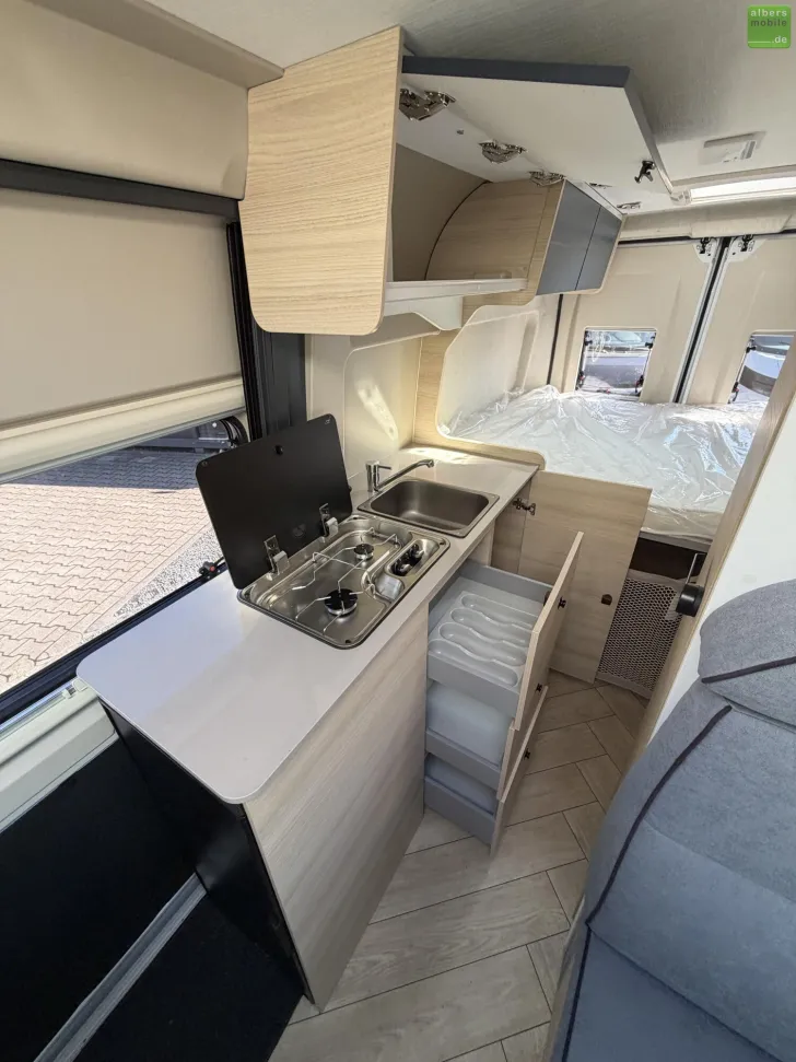 Fahrzeugbild Challenger Van Break Edition Light V114 Markise Solar 140PS #15
