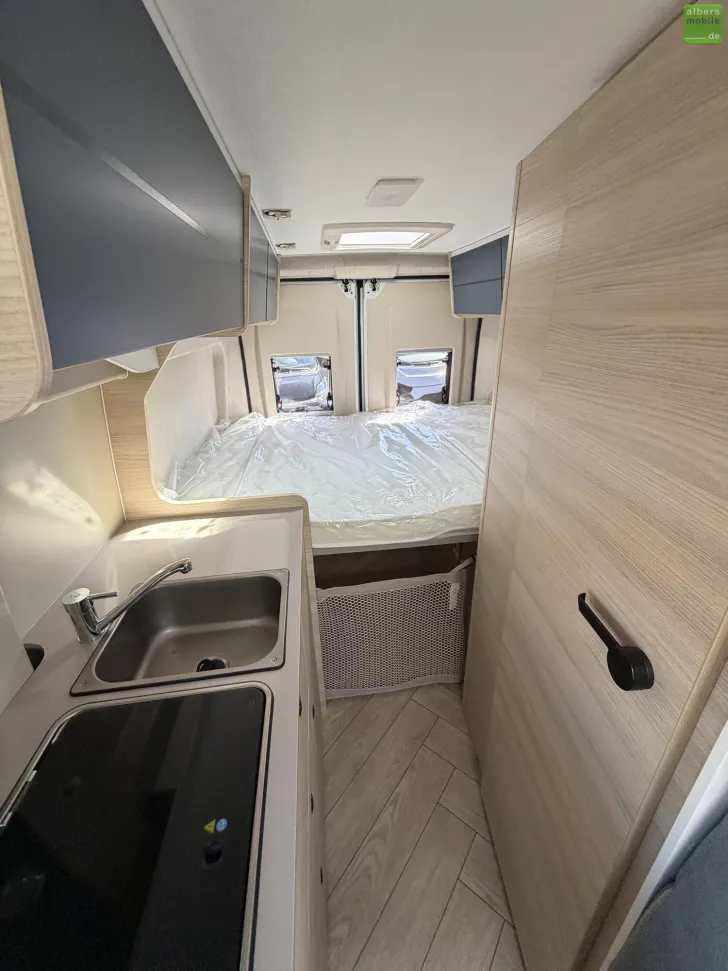 Fahrzeugbild Challenger Van Break Edition Light V114 Markise Solar 140PS #16