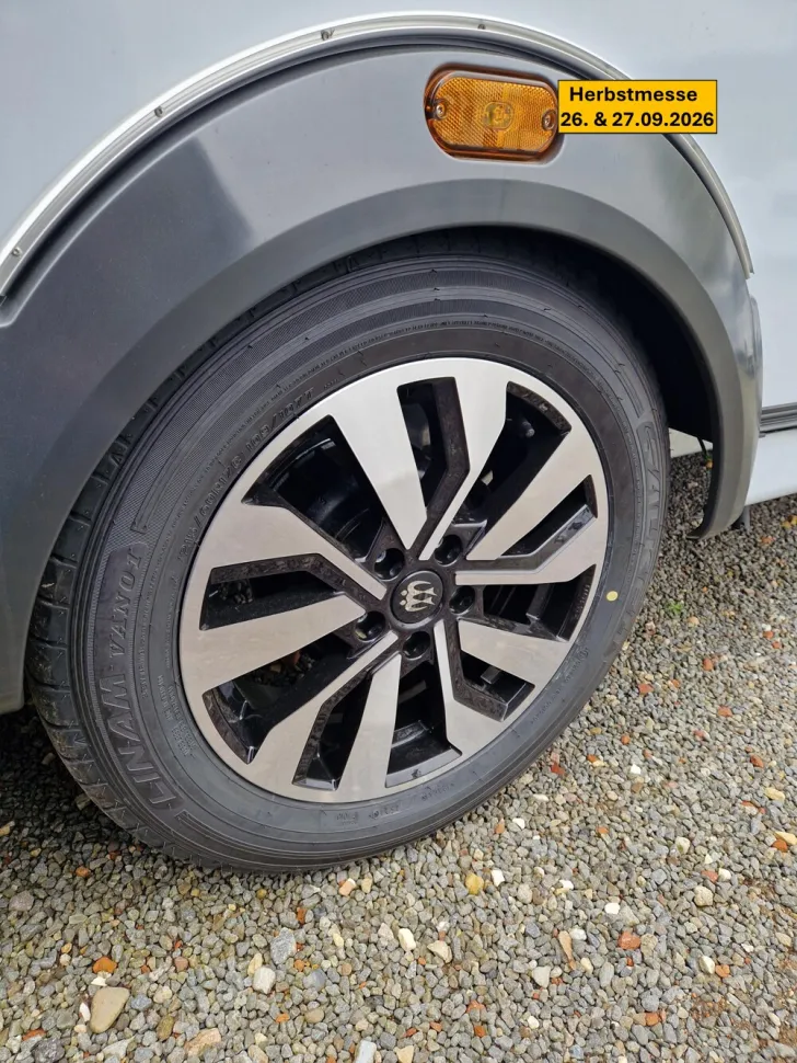 Fahrzeugbild Knaus Südwind 460 EU Black Selection #7