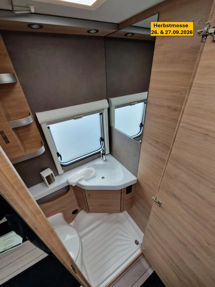 Fahrzeugbild Knaus Südwind 460 EU Black Selection #21