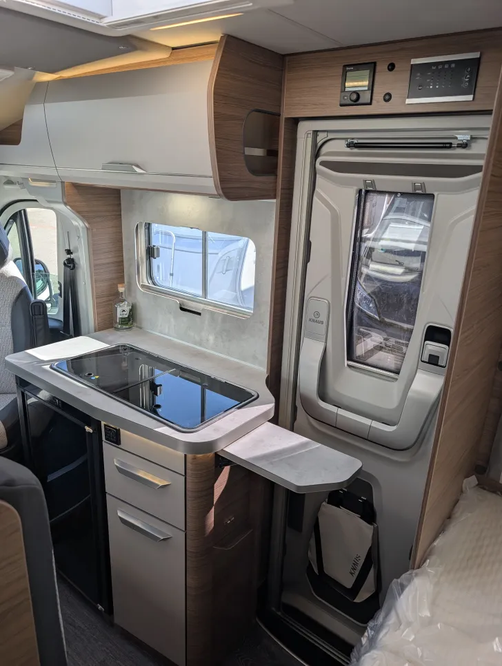 Fahrzeugbild Knaus Van TI 550 MF VANSATION mit Klima+Solar #13