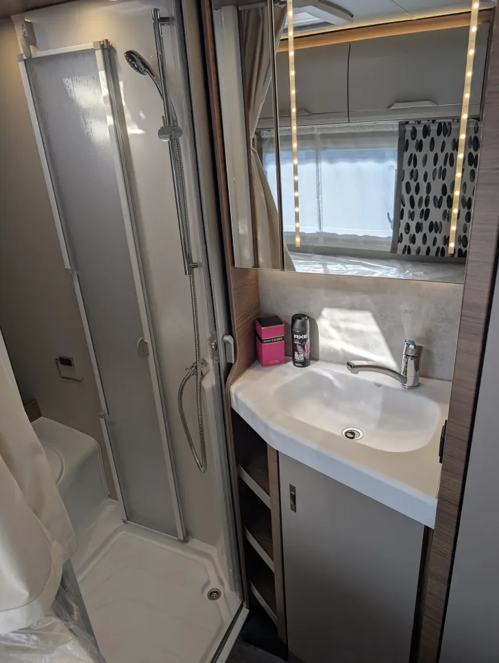 Fahrzeugbild Knaus Van TI 550 MF VANSATION mit Klima+Solar #17
