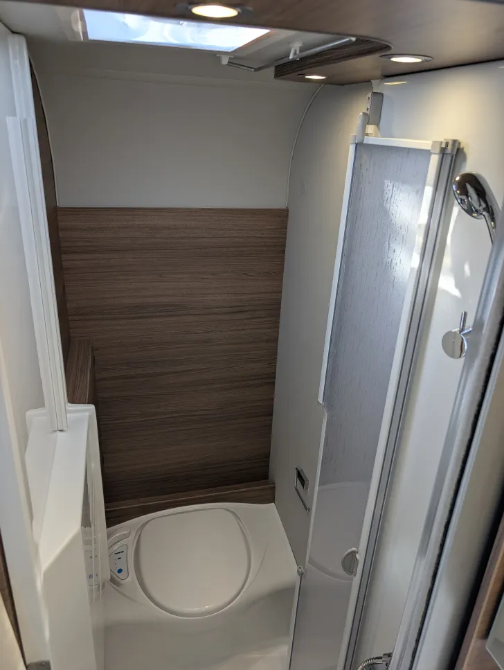 Fahrzeugbild Knaus Van TI 550 MF VANSATION mit Klima+Solar #19