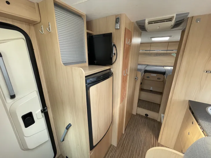 Fahrzeugbild Sunlight T 68 Orangecamp baugleich #14