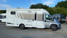 Seitlich Carado T 447 ohne Hubbett