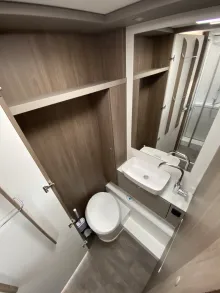 WC Carado T 447 ohne Hubbett